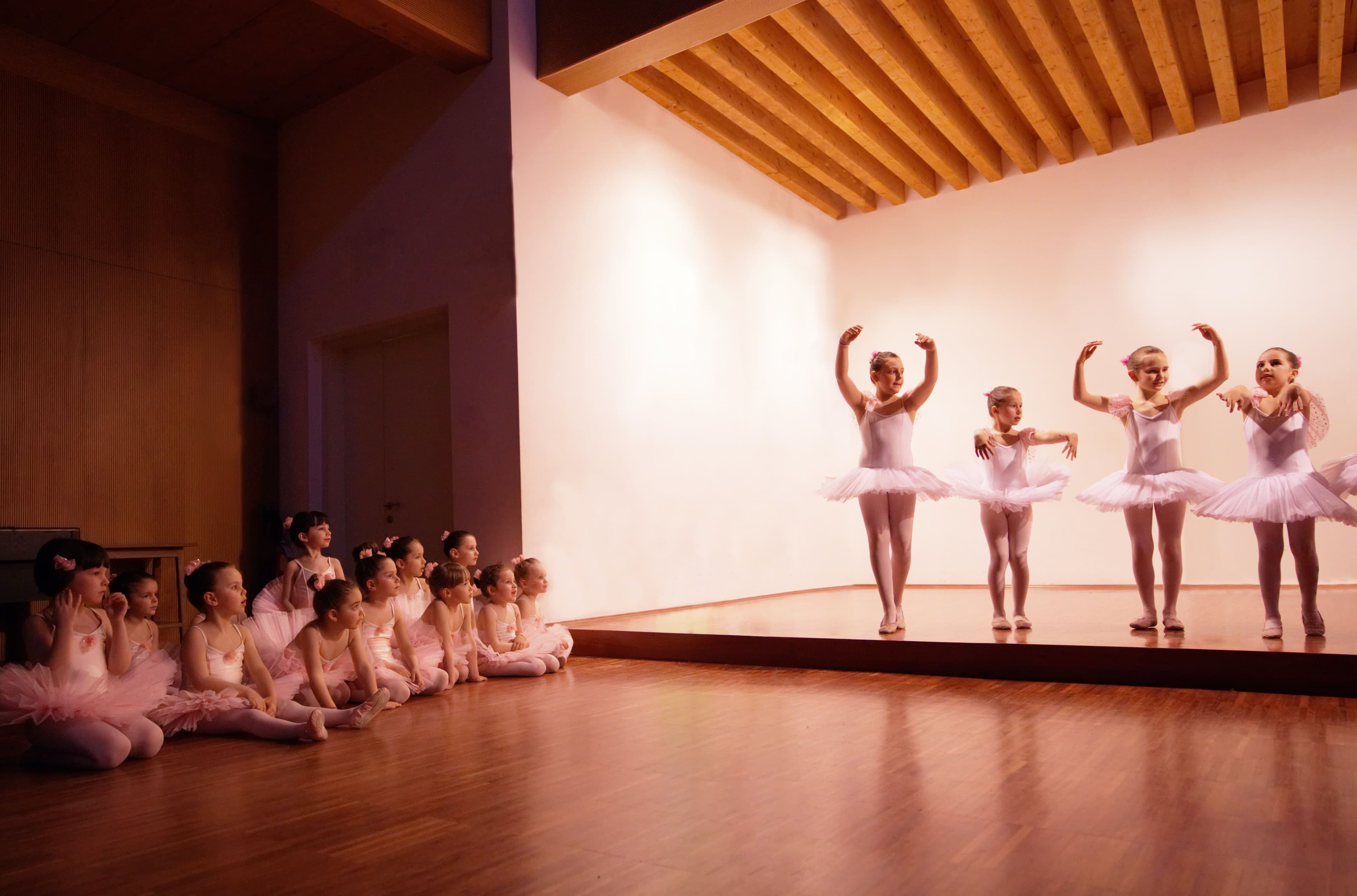 Ballet Classes For Your Kids Near St Kilda hero background