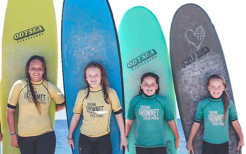 Currumbin Alley Surf School