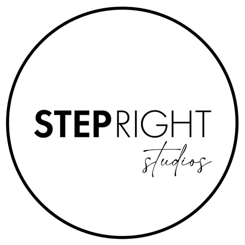 Step Right Studios Logo on Kidsbook