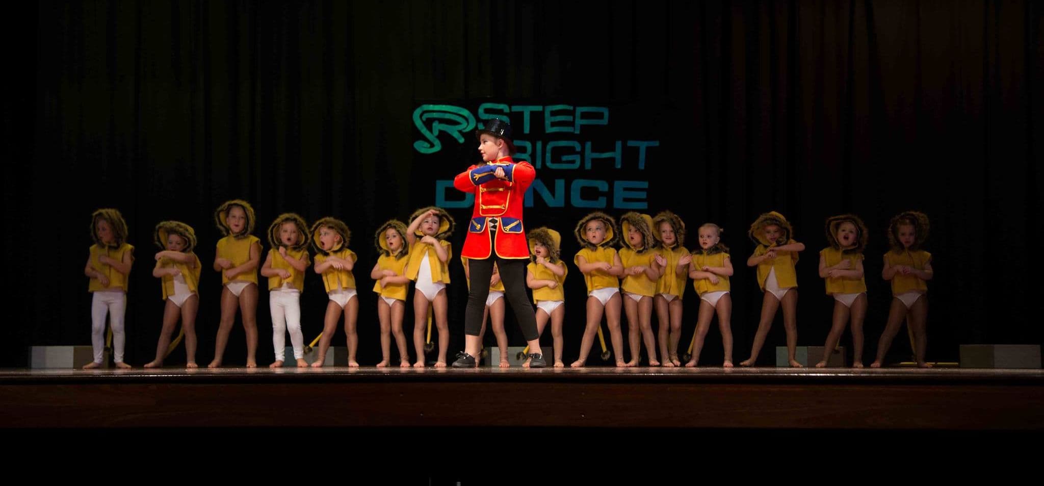 Step Right Studios Logo on Kidsbook