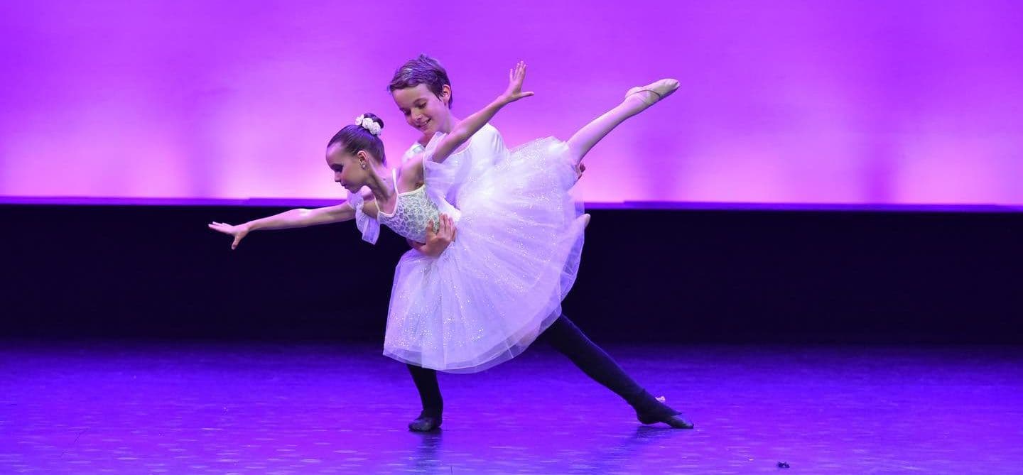 Sefton Dance Academy Logo on Kidsbook