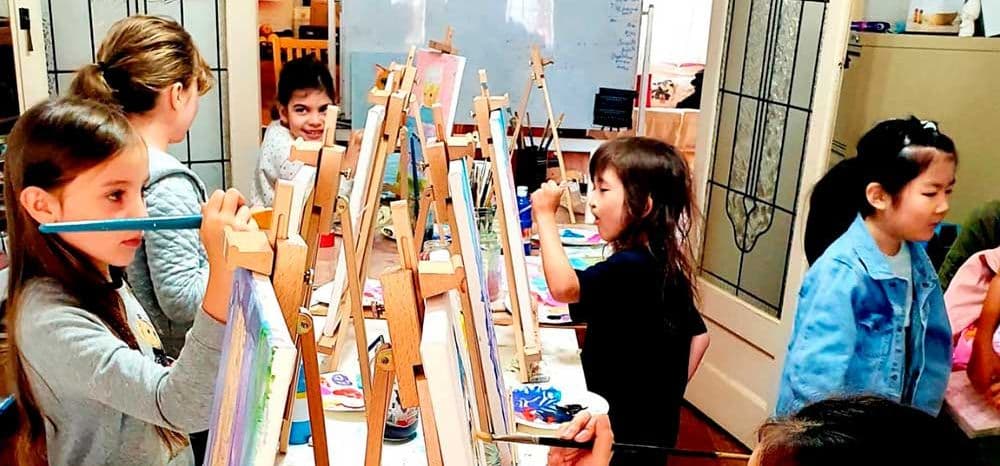 Art Painting & Fun Logo on Kidsbook
