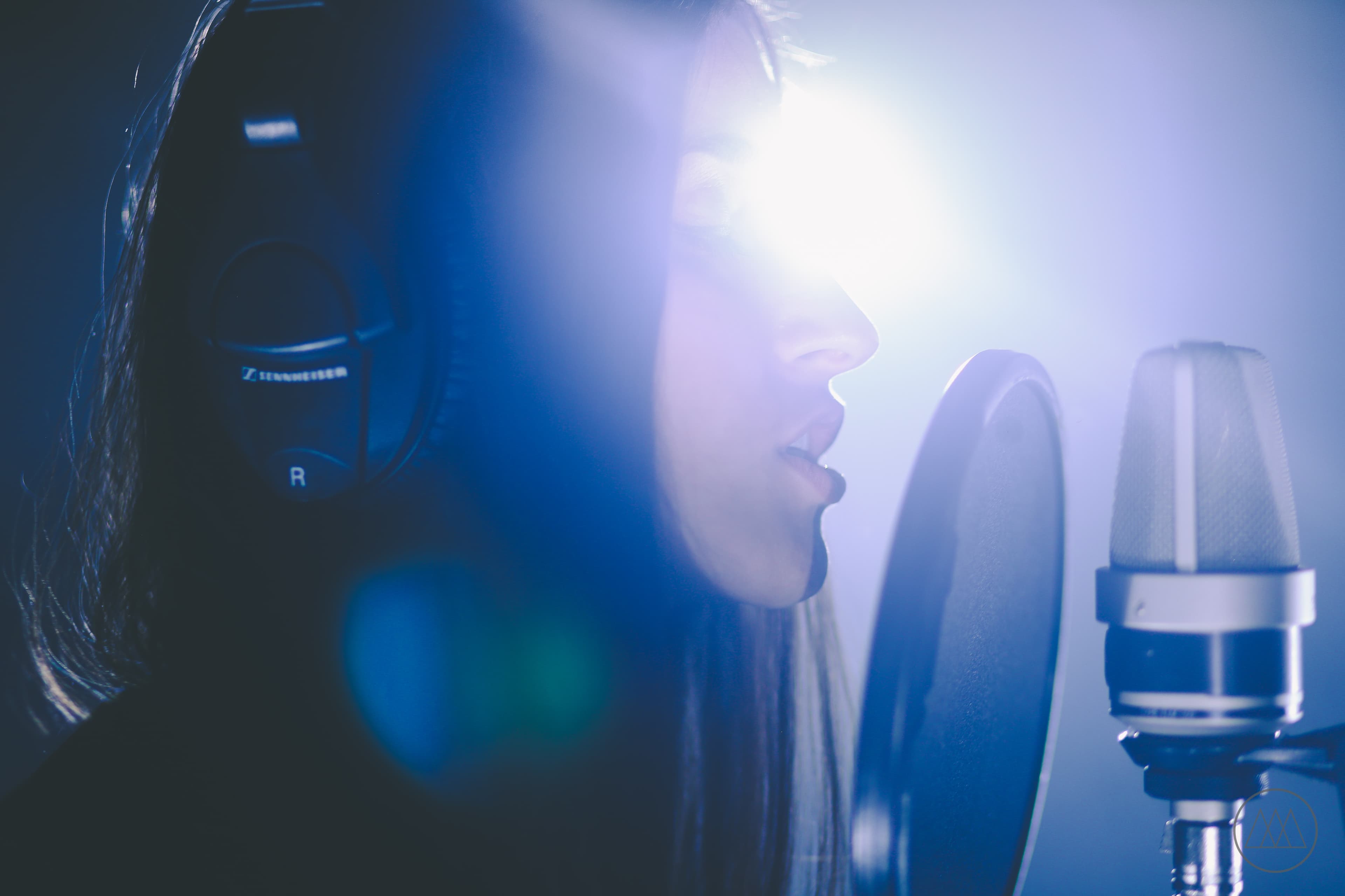 Singing Lesson with Krystal Schinella Logo on Kidsbook