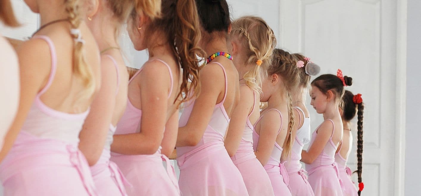 Rec Stars Dance Studio Logo on Kidsbook