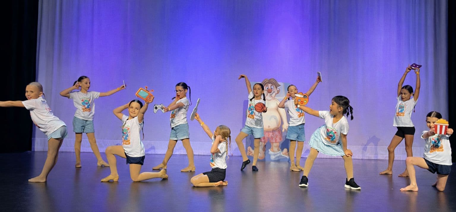 Complete Performing Arts & Classical Coaching Logo on Kidsbook