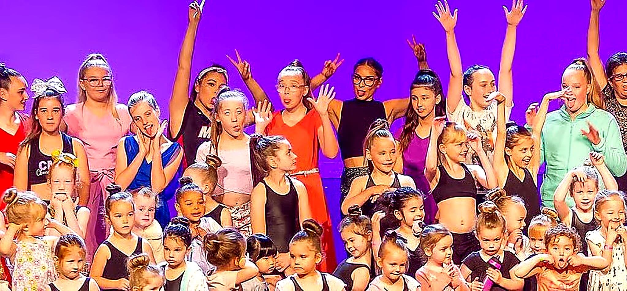 Count me in Dance School Logo on Kidsbook