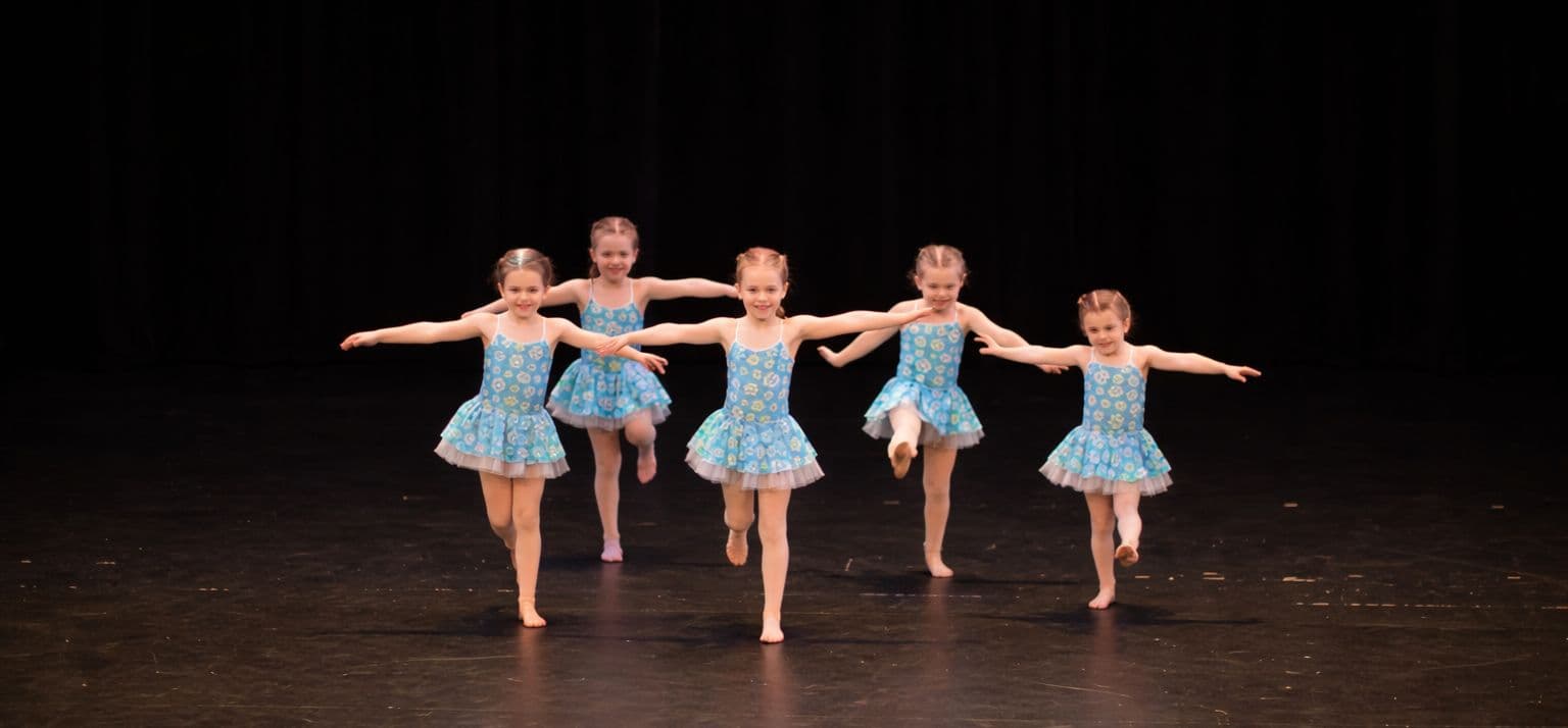 DanceEd Performing Arts Logo on Kidsbook