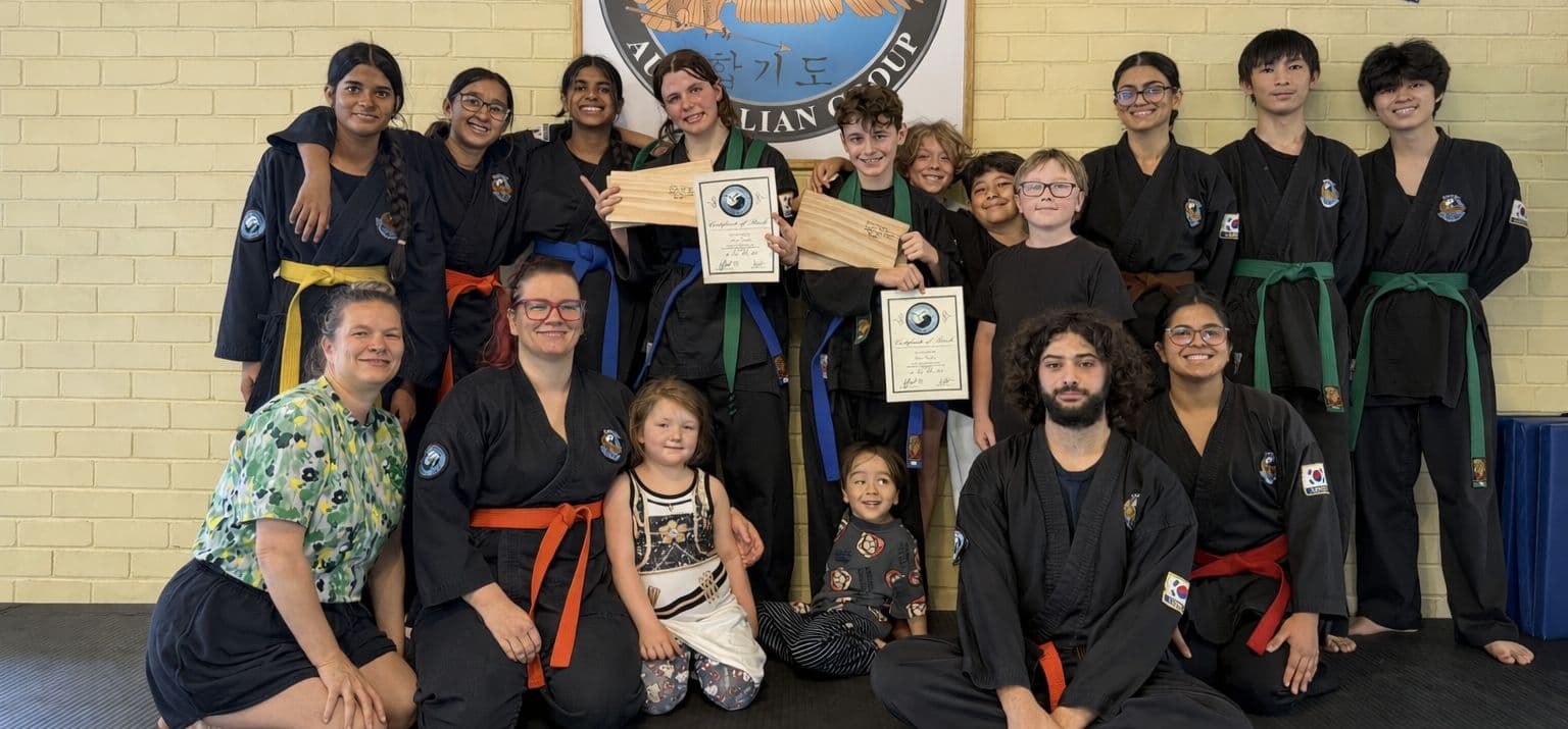 Dynamic Self Defence Logo on Kidsbook