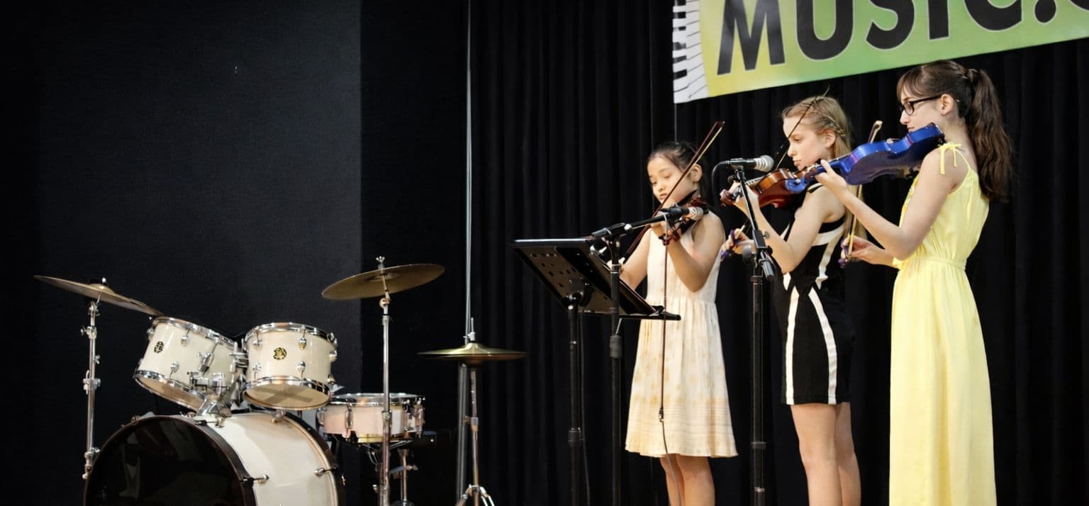Fairfield School of Music Logo on Kidsbook