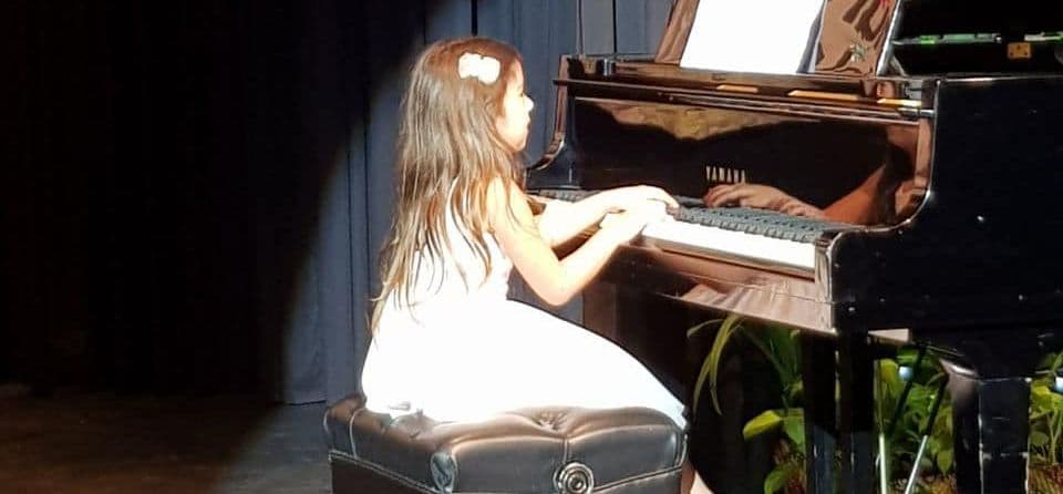 Little Mozart Piano Logo on Kidsbook