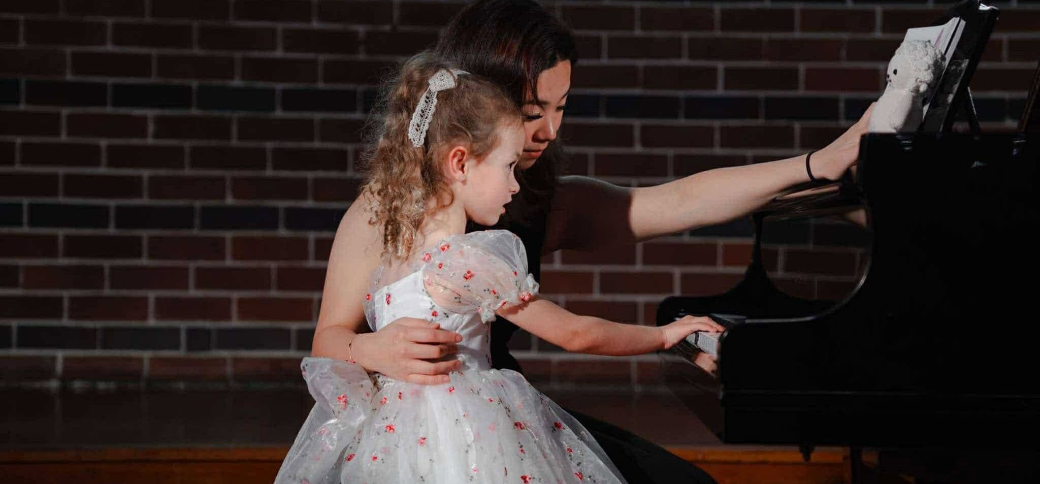 Creative Piano Teacher Logo on Kidsbook