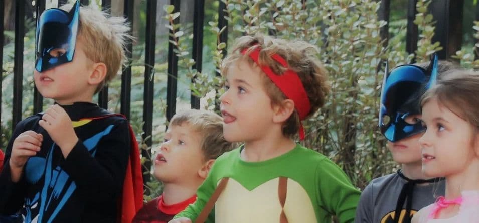 Superheroes Logo on Kidsbook