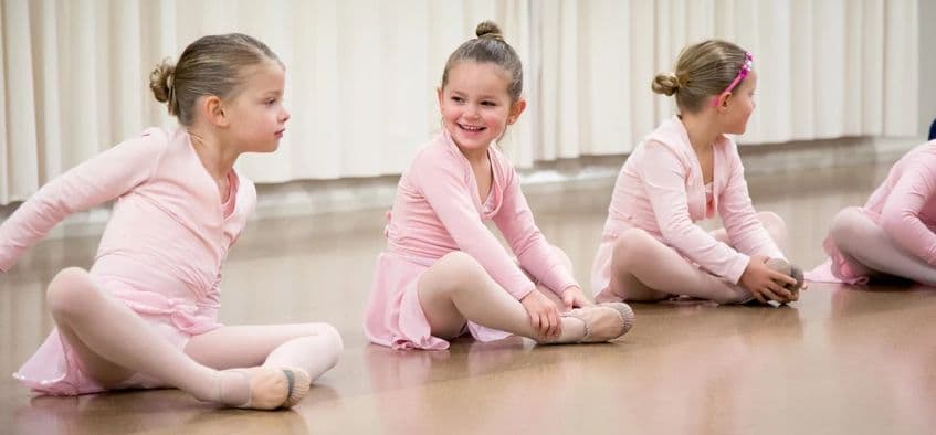 Heidi's School of Dance Logo on Kidsbook
