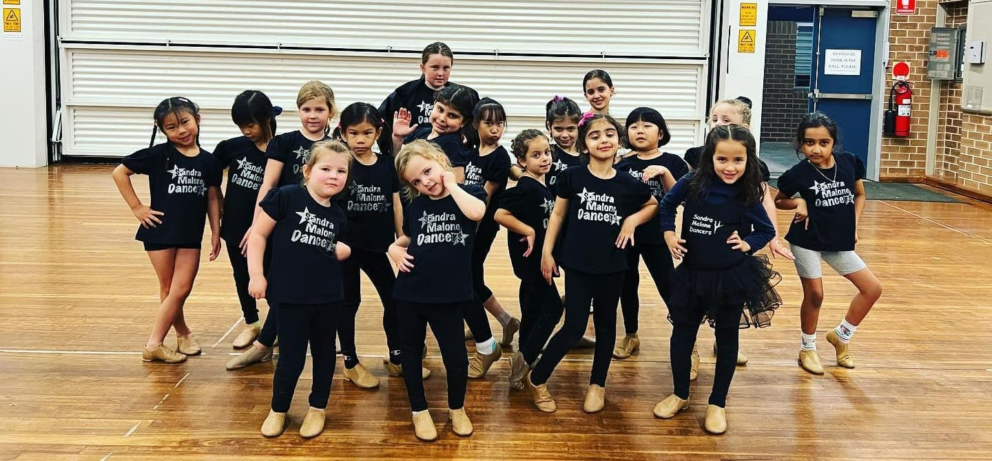 Sandra Malone Dance Centre Logo on Kidsbook
