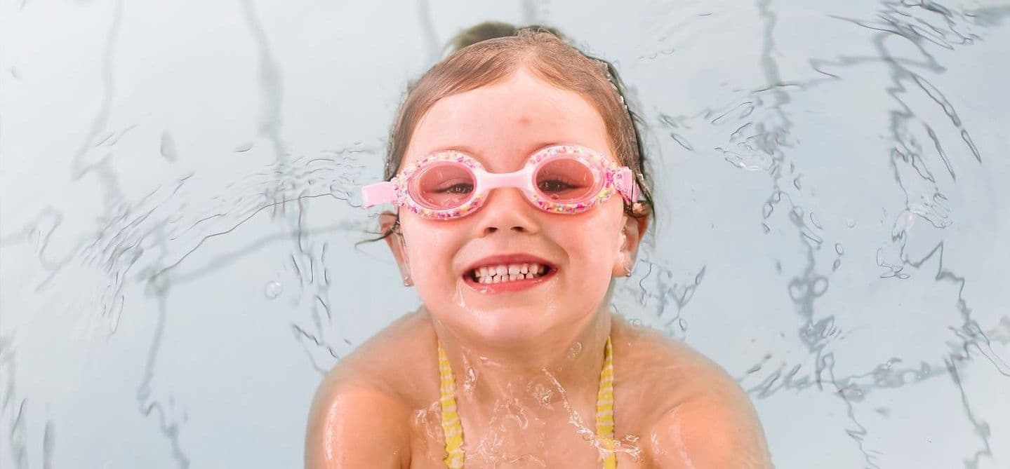 Swim Stars Logo on Kidsbook