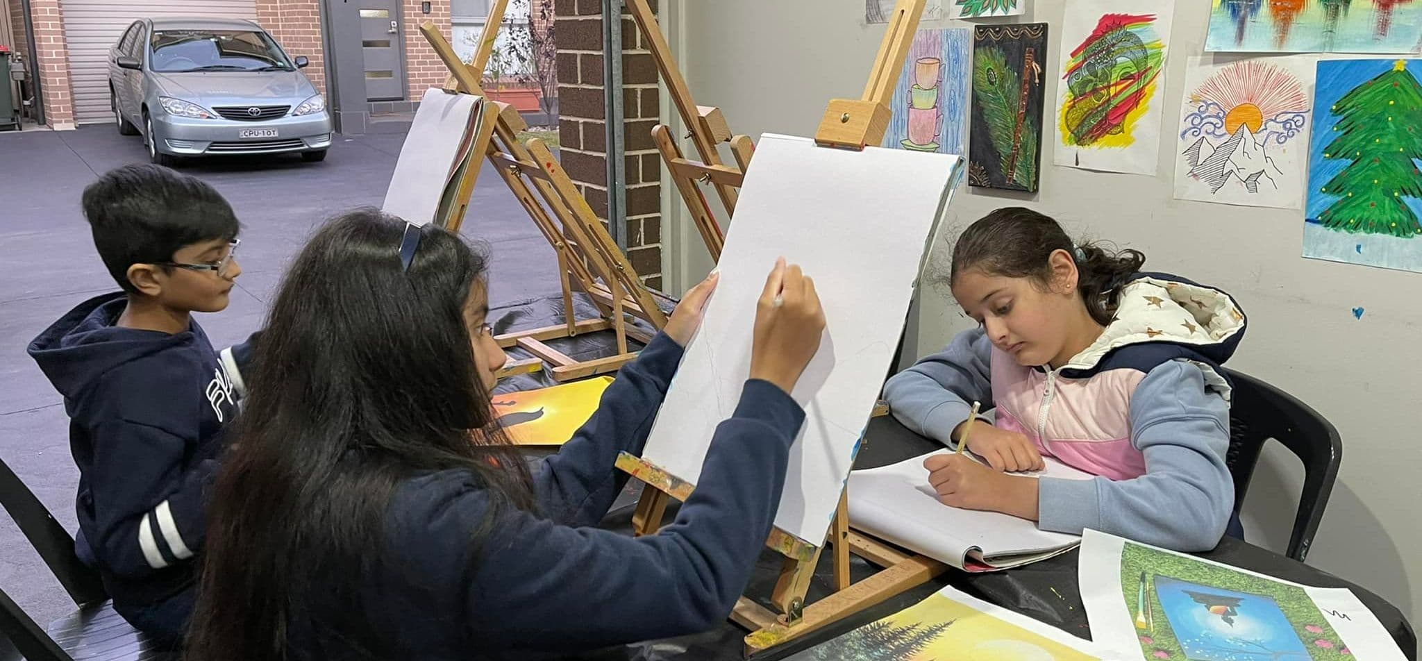 Geetanjali Agarwal Art School Logo on Kidsbook