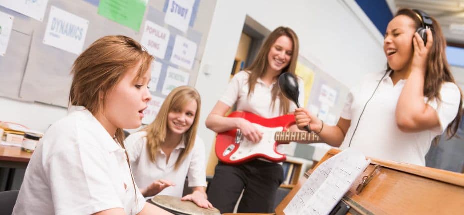 Engadine Music Education Centre Logo on Kidsbook